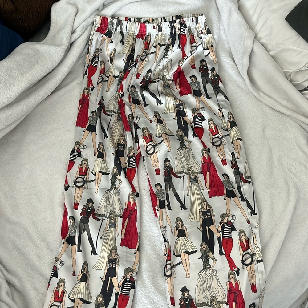 Official Taylor Swift Merch, Red Era Pj bottoms, large